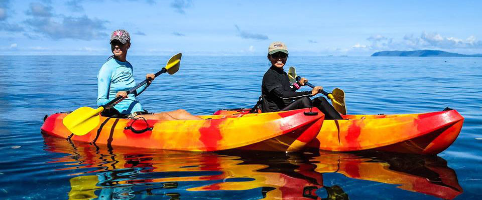 Kayaking-in-Papua-Paradise-Raja-Ampat