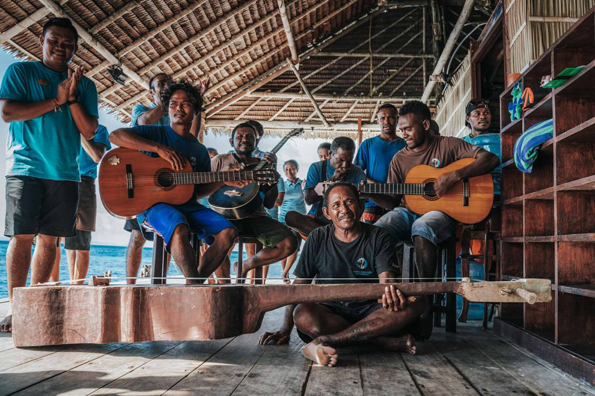 Exploring Raja Ampat as a Group: A Tropical Paradise Adventure